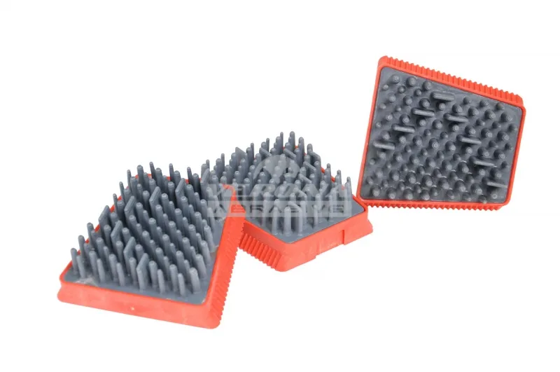 Frankfurt Gumirex Leather Effect Brush